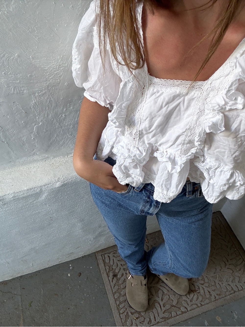 Beautiful ruffled smocked blouse - Picture 13 of 14